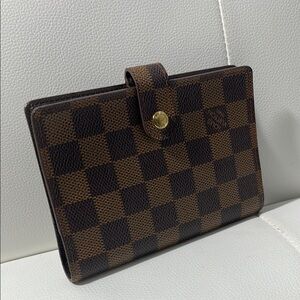 Authentic Louis Vuitton Damier Agenda